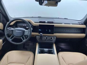 Land Rover Defender 90 D250 MHEV — photo 6