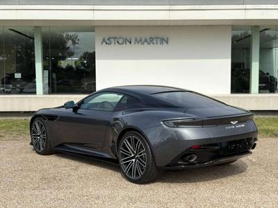 Aston Martin DB12 V8