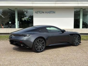 Aston Martin DB12 V8 — photo 4
