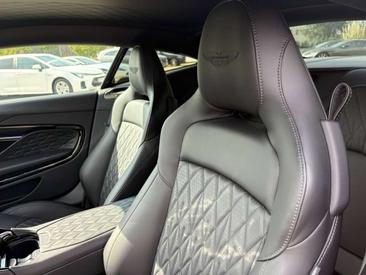 Aston Martin DB12 V8 — photo 11