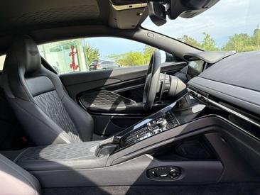 Aston Martin DB12 V8 — photo 19