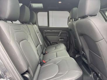 Land Rover Defender 110 Hard Top D250 — photo 8