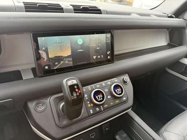 Land Rover Defender 110 Hard Top D250 — photo 11