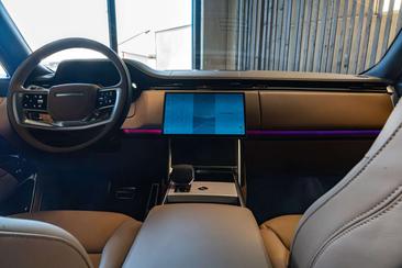 Land Rover Range Rover D350 — photo 13