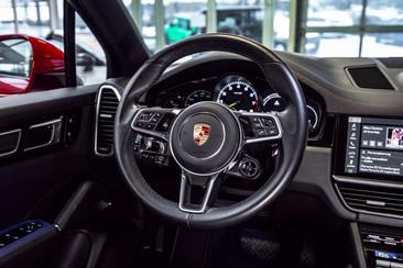 Porsche Cayenne III E-Hybrid — photo 30