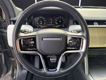 Land Rover Discovery Sport P300e — photo 12
