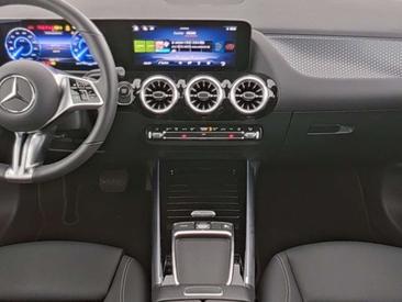 Mercedes EQA 250 — photo 5