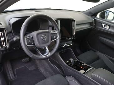Volvo C40 Coupé SUV — photo 16
