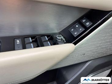 Land Rover Range Rover Velar D300 — photo 17