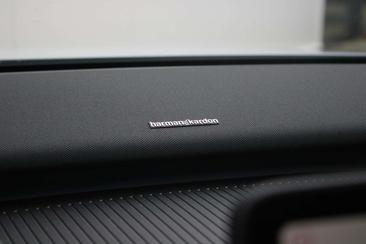 Volvo EX30 — photo 7