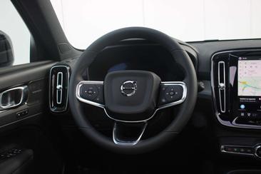 Volvo EX40 Single Motor Extended Range — photo 8