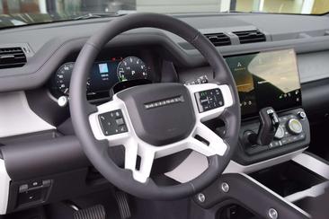 Land Rover Defender 130 D300 MHEV — photo 21