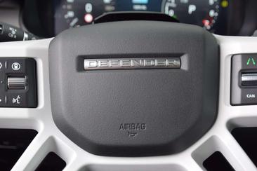 Land Rover Defender 130 D300 MHEV — photo 24