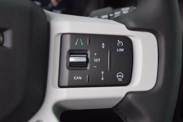Land Rover Defender 130 D300 MHEV — photo 25