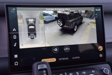 Land Rover Defender 130 D300 MHEV — photo 34