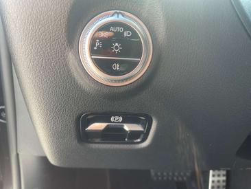 Mercedes Classe C Berline 300 E — photo 12
