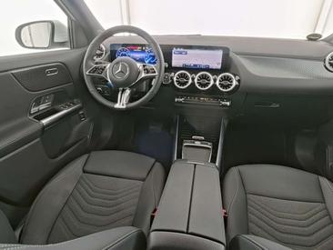 Mercedes EQA 250 — photo 6