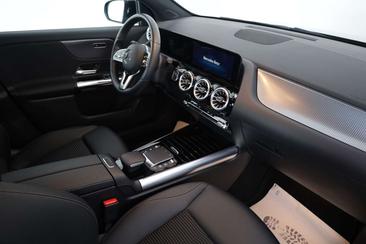 Mercedes EQA 250 — photo 3