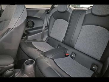 Mini 3 Portes Cooper SE — photo 8