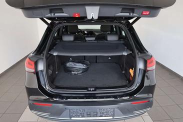 Mercedes EQA 250 — photo 25