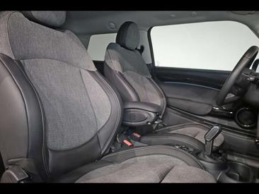 Mini 3 Portes Cooper SE — photo 13
