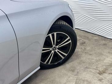 Mercedes Classe E Break 200 D — photo 12