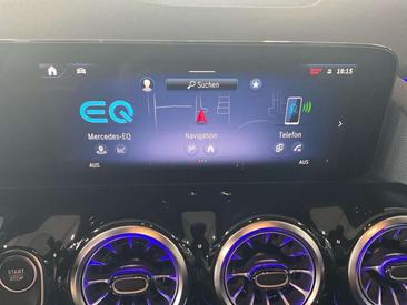 Mercedes EQA 250 — photo 13
