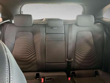 Mercedes EQA 250 — photo 15