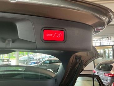 Mercedes EQA 250 — photo 16