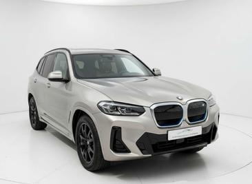 BMW iX3 — photo 9