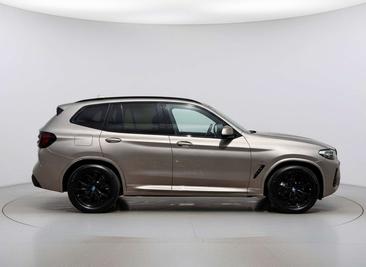 BMW iX3 — photo 11