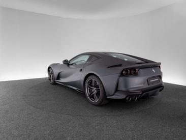 Ferrari 812 Superfast — photo 7