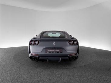 Ferrari 812 Superfast — photo 8