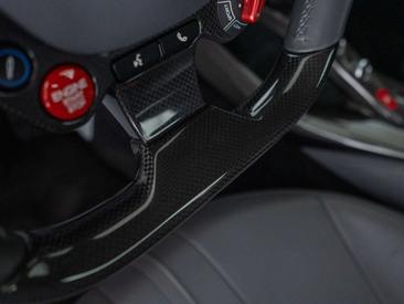 Ferrari 812 Superfast — photo 14