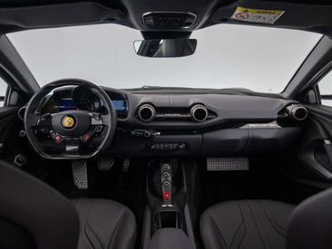 Ferrari 812 Superfast — photo 19