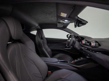 Ferrari 812 Superfast — photo 25