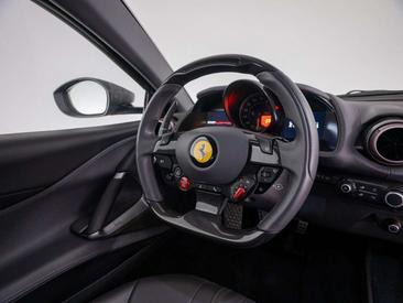 Ferrari 812 Superfast — photo 27