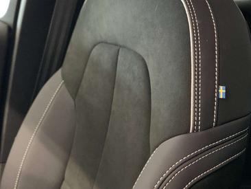 Volvo C40 Coupé SUV AWD — photo 9