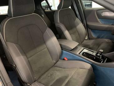 Volvo C40 Coupé SUV AWD — photo 30