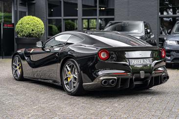 Ferrari F12 Berlinetta — photo 20