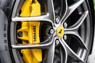 Ferrari F12 Berlinetta — photo 23