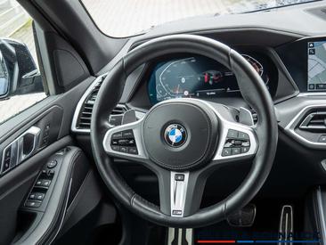 BMW X5 XDrive30d — photo 9