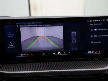 BMW M4 Competition XDrive — photo 14