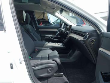 Volvo EX90 Twin Motor — photo 18