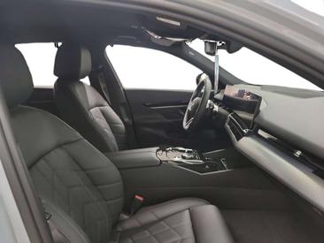 BMW Série 5 530e XDrive — photo 6