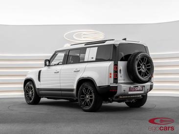 Land Rover Defender 130 Outbound — photo 4