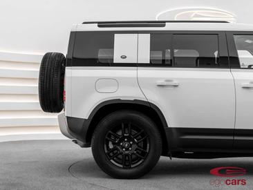 Land Rover Defender 130 Outbound — photo 8