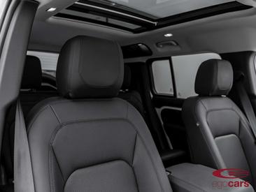 Land Rover Defender 130 Outbound — photo 13