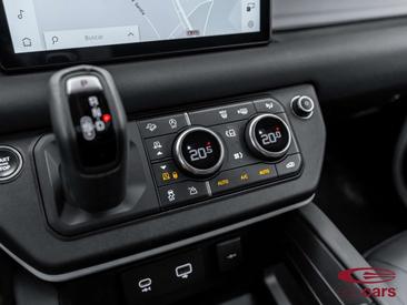 Land Rover Defender 130 Outbound — photo 23