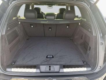 Land Rover Range Rover Sport P550e — photo 12